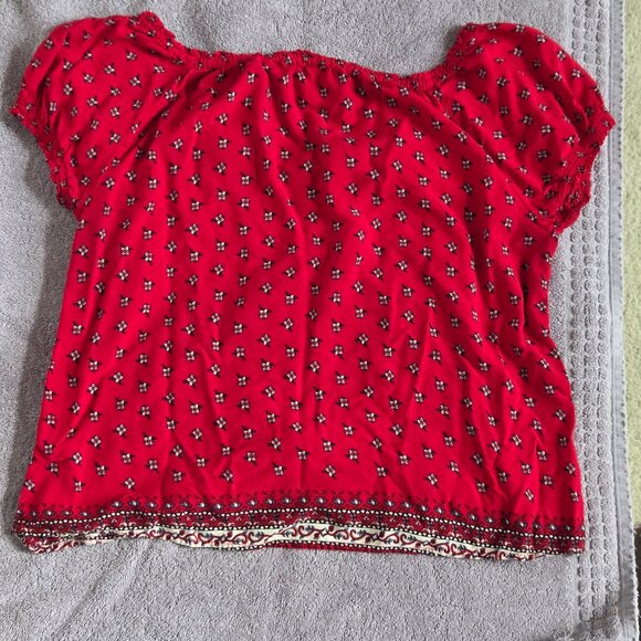 Red Forever 21 T-Shirt - Picture 2 of 3